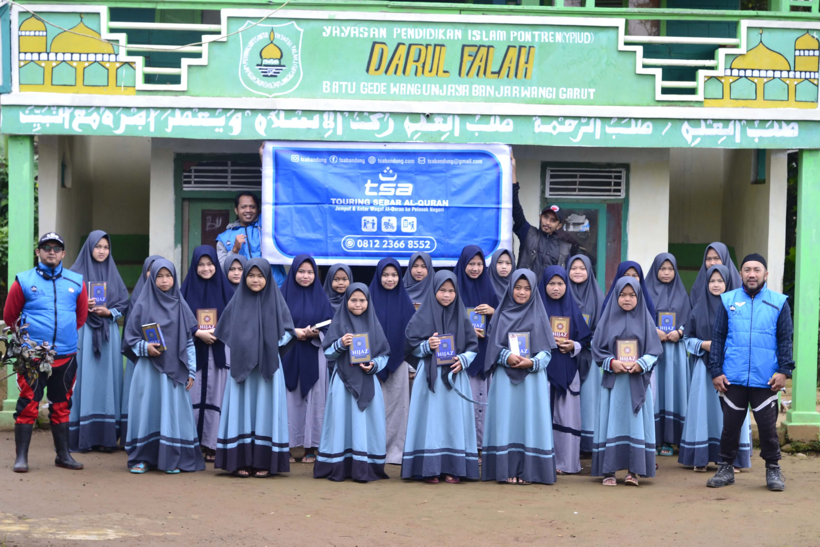 Kegiatan penyaluran Al-Quran di daerah terpencil